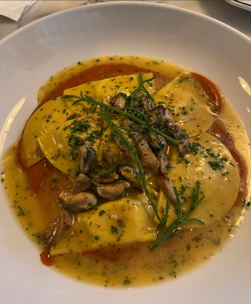 Estelle Minneapolis Hipster Hack Review