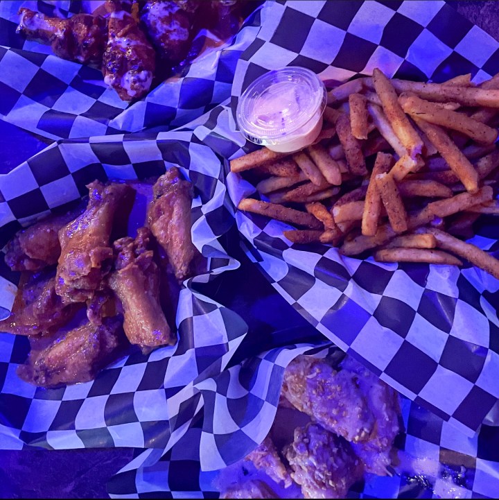 D-Spot Wings 2023 Update | Oakdale, MN