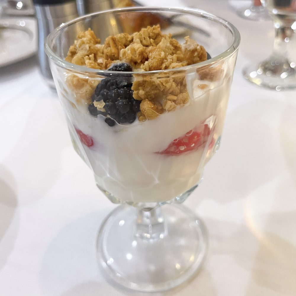 Lake Elmo Inn Restaurant Minnesota Brunch Hipster Hack