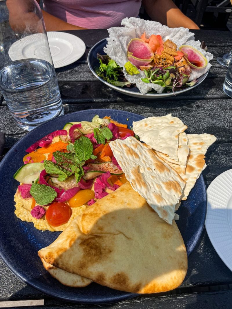 Brickhouse White Bear Lake Hipster Hack Food Review